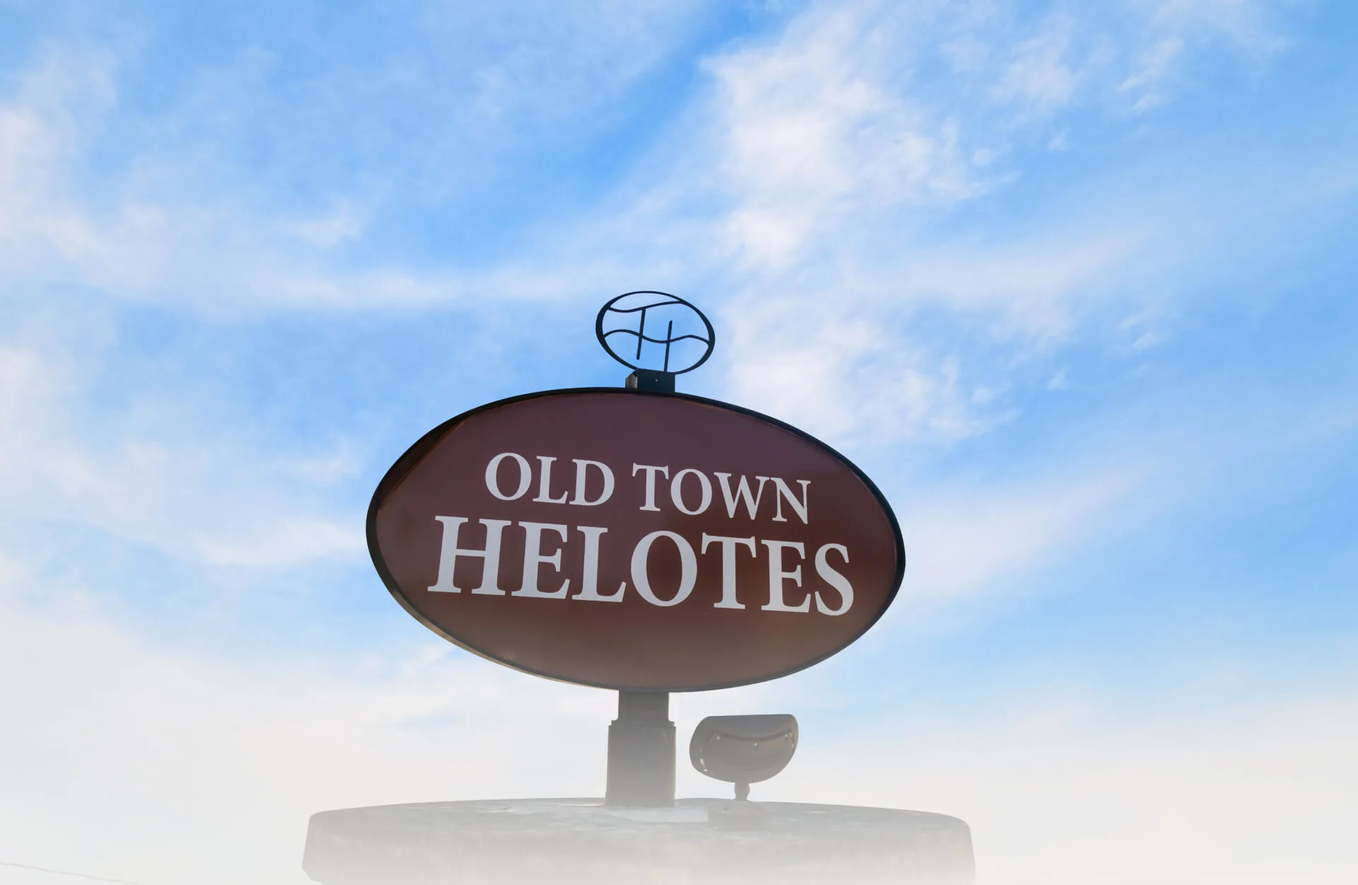Old Town Helotes sign